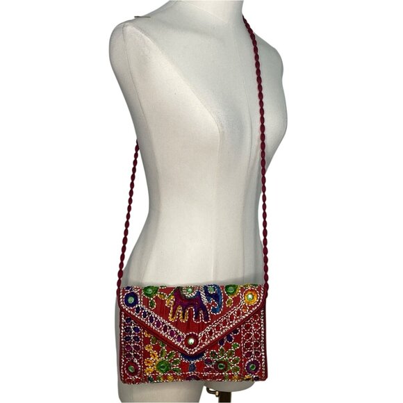 Handmade Embroidered Multicolor Strap Fold-Over Closure Shoulder Crossbody Bag - Picture 2 of 8